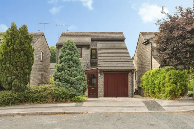 Ling Park Avenue, Wilsden, Bradford, photo 1