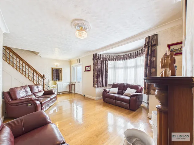 Rowland Avenue, Kenton, HA3, photo 3