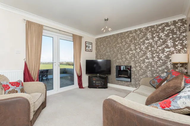 Photo 2 — Butterworth Close, Wesham, Lancashire, PR4 3DU