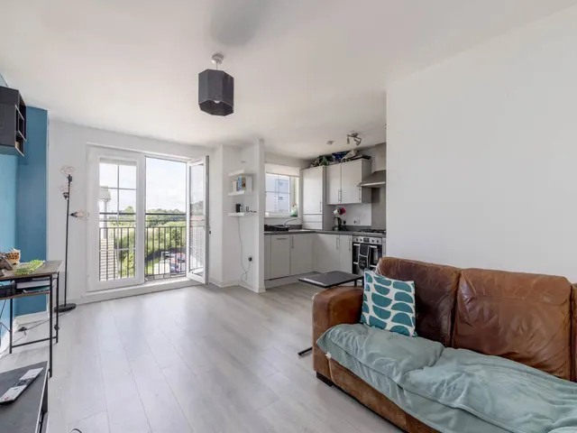 Photo 2 — Dauline Road, South Queensferry, EH30 9BP