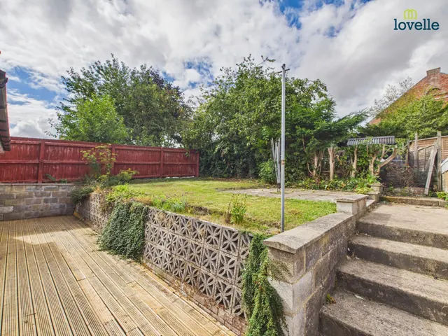 Pegasus Spring Bank, Binbrook, LN8, photo 2
