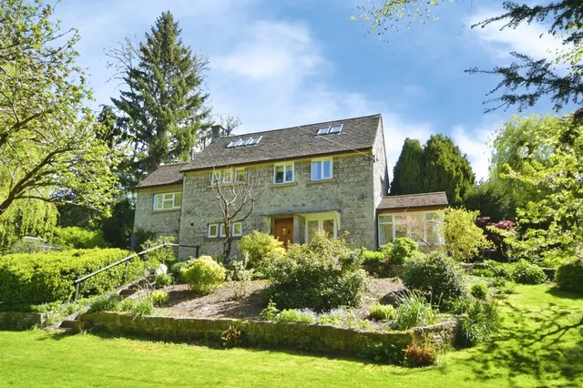 Baslow Road, Bakewell, photo 1