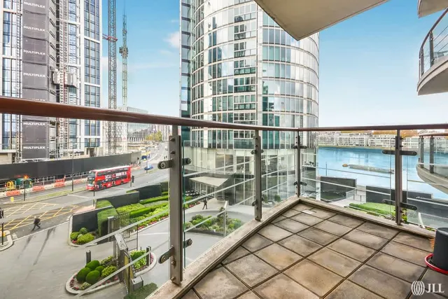 Kestrel House, St. George Wharf London, SW8, photo 2