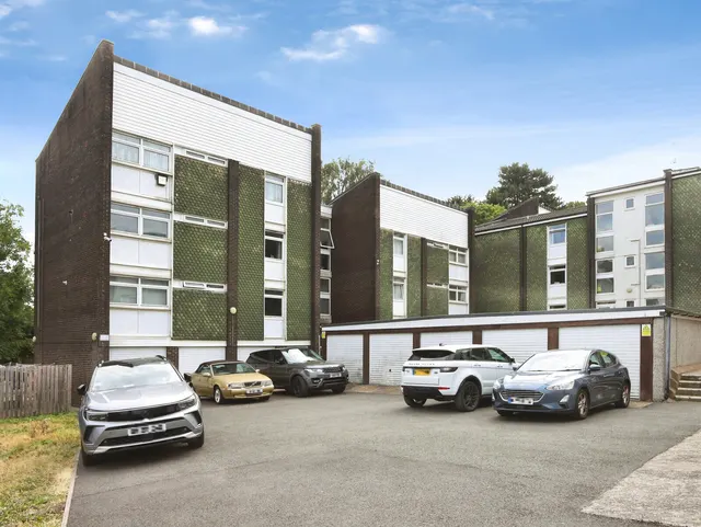Cathedral Court, Newport, NP20, photo 1