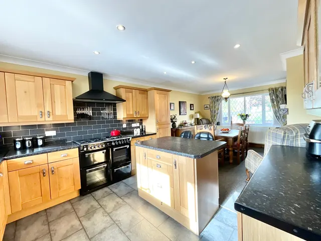 Wedgwood Road, Cheadle, ST10, photo 2
