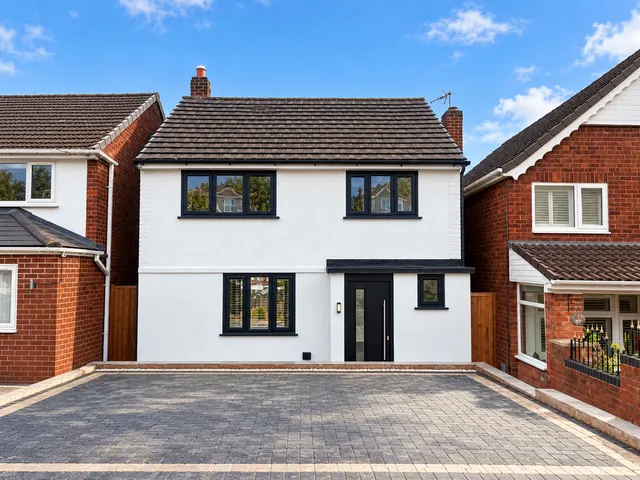 Kelway Avenue, Great Barr, B43, photo 1
