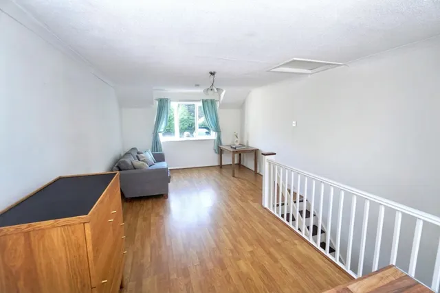 Carrington Road, Davies Court, HP12, photo 3