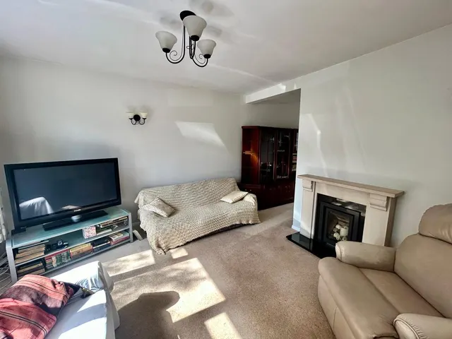 Ferndale Road, Church Crookham, GU52, photo 2