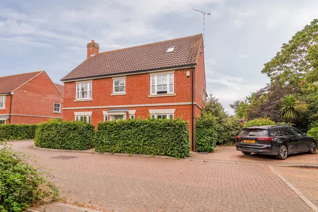 Vicarage Court, Southminster, CM0, photo 1
