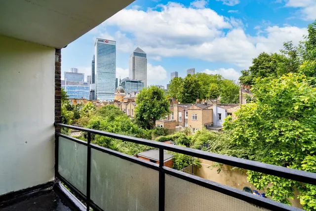 Photo 3 — Cottage Street, London, E14 0AA