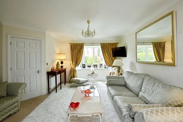 Netherwood Close, Midhurst, GU29, photo 3