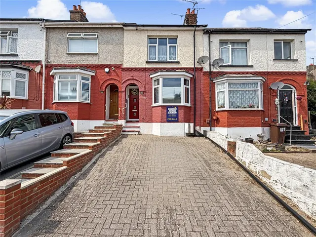 2 bedroom house, St. Marys Road, Gillingham, ME7