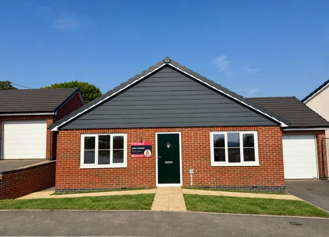 Broadweavers Close, Wincanton, BA9, photo 1