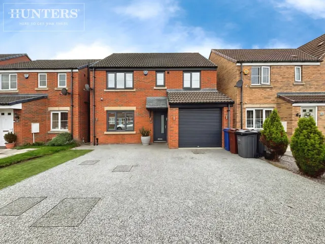 Old Royston Avenue, Royston, Barnsley, photo 1