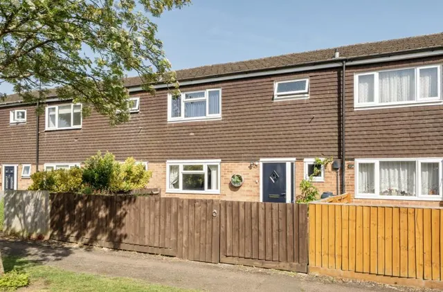 Blenheim Drive, Bicester, OX26, photo 1
