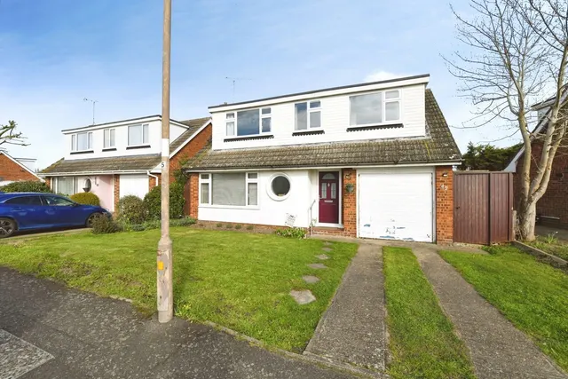 Pippins Road, Burnham On Crouch, CM0, photo 1