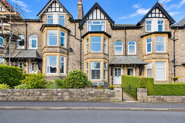 Thornfield Road, Grange-over-Sands, LA11, photo 1