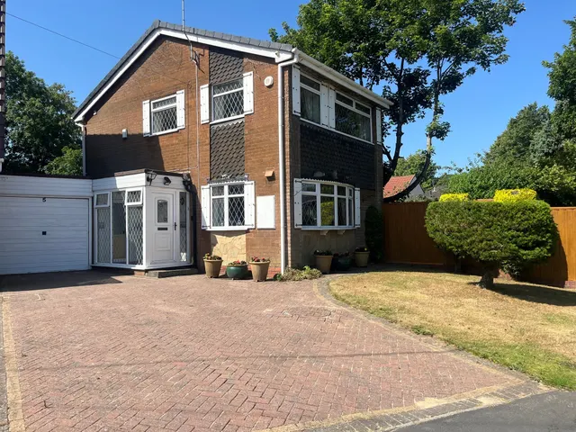 Kendal Rise, Oldbury, photo 1
