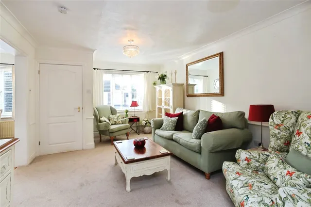 Reeves Terrace, Ticehurst, TN5, photo 2