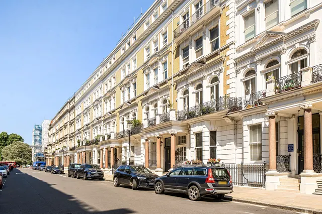 Flat 2, 29 De Vere Gardens, London, photo 1