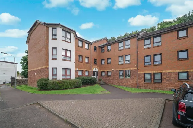 Polsons Crescent, Renfrewshire, PA2, photo 1