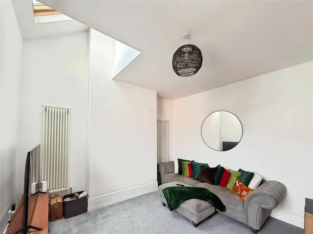 Whitwell Road, Southsea, Hampshire, PO4, photo 1