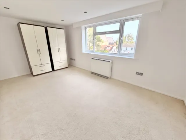 Photo 3 — Belle Vue Road, Lower Parkstone, Poole, BH14