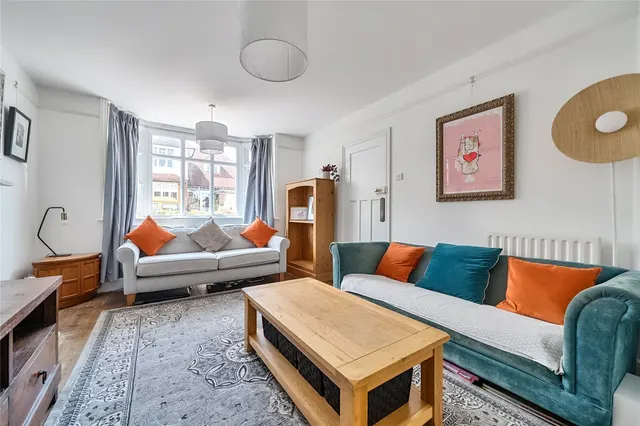 Queens Road, Alton, GU34, photo 3
