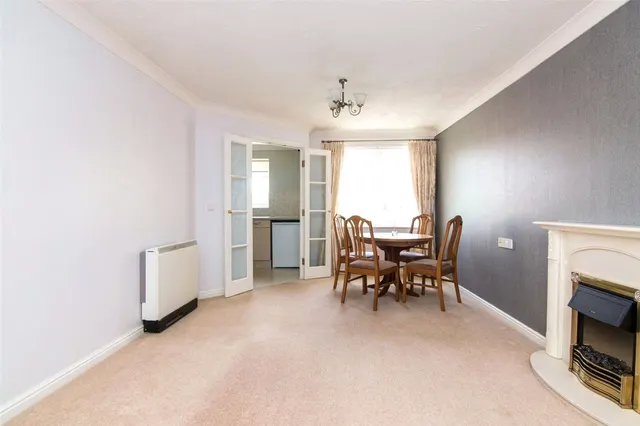 Hillary Court, Formby, L37, photo 3