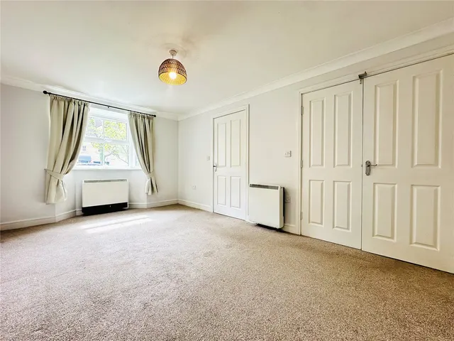Navigation Drive, Bradford, BD10, photo 2