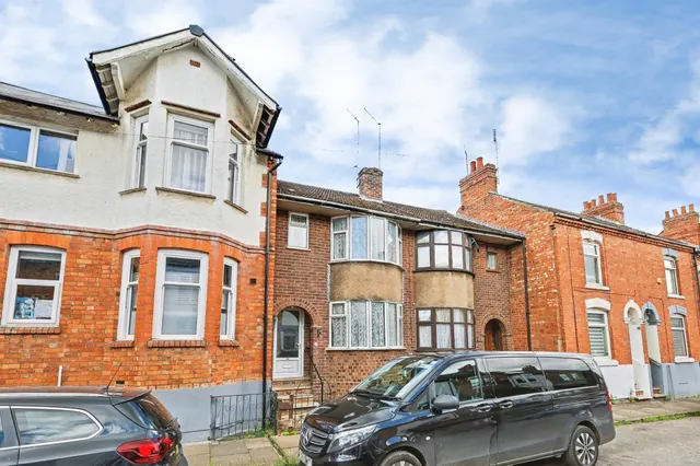 Chaucer Street, Northampton, photo 1
