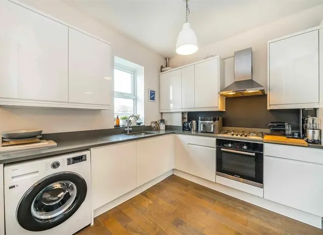 Photo 2 — Delacourt Road, Blackheath, SE3