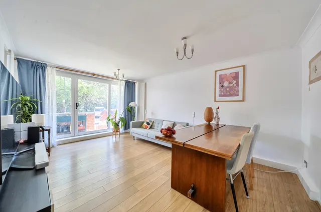 Talbot Close, Bassett, SO16, photo 2