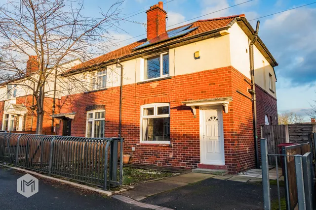 Pimlott Road, Bolton, BL1 8TW, photo 1