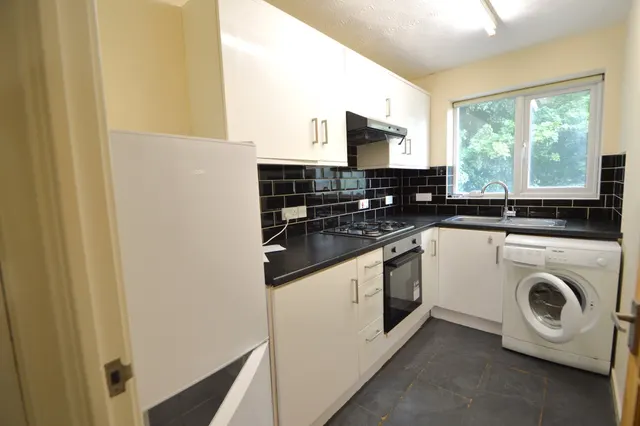 Slough, Berkshire, photo 3