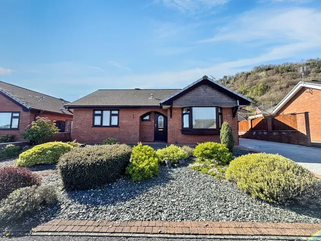 Maen Gwyn, Abergele, Conwy, LL22 7BZ, photo 1