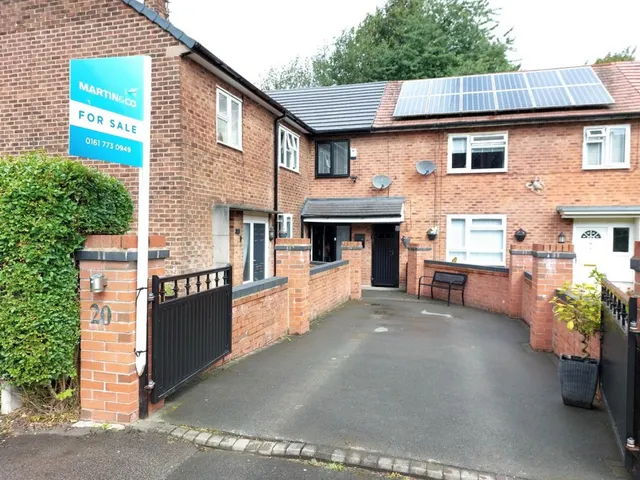 Longhurst Road, Blackley, M9, photo 1