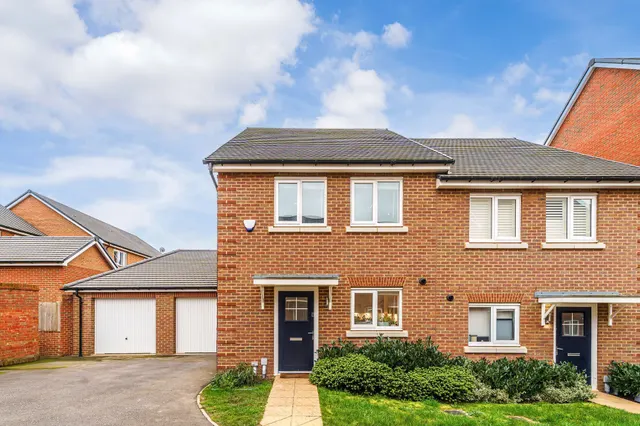 Galatea Way, Epsom, KT19, photo 1