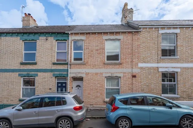 Victoria Street, Barnstaple, EX32, photo 1