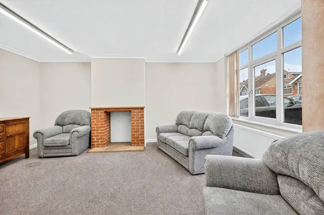 Gillsway, Northampton, NN2, photo 2