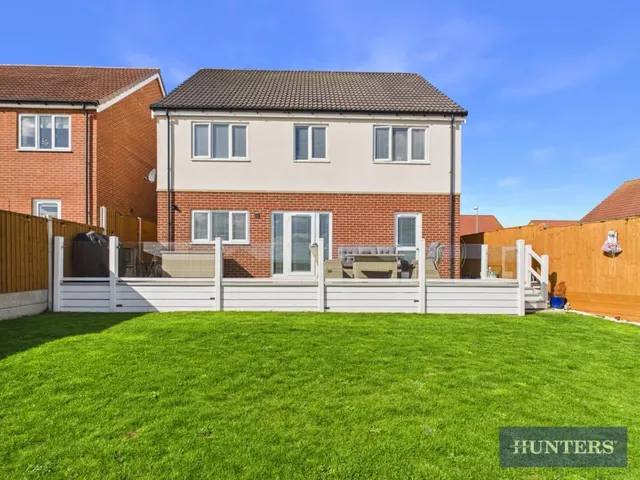 Mill Meadows Lane, Filey, YO14, photo 3