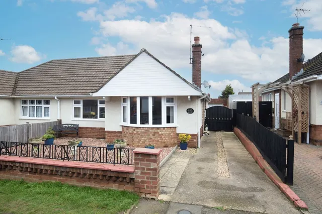 Ridgeway, Wellingborough, NN8, photo 1