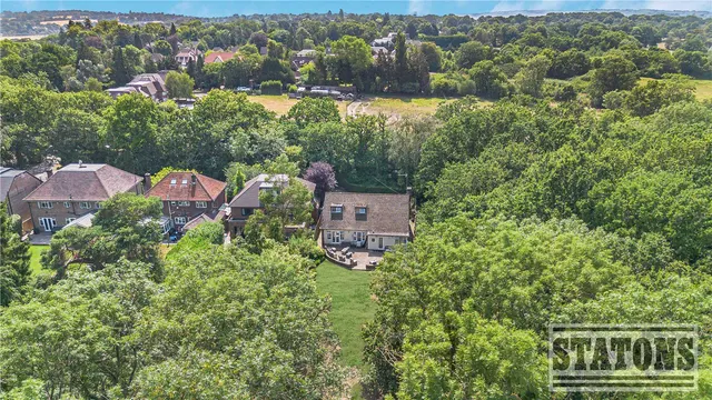 Photo 3 — Arkley Lane, Arkley, Hertfordshire, EN5 3JW