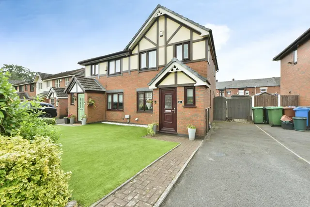 Watersheddings Way, Watersheddings, Oldham, photo 1