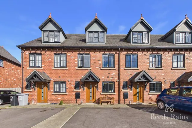 Alder Way, Holmes Chapel, Cheshire, CW4, photo 1