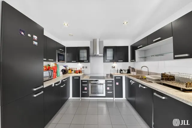 Western Gateway London, E16, photo 3