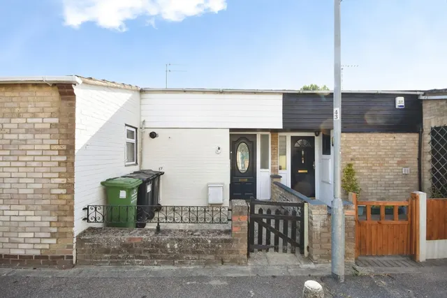 Travers Way, Basildon, Essex, SS13, photo 1
