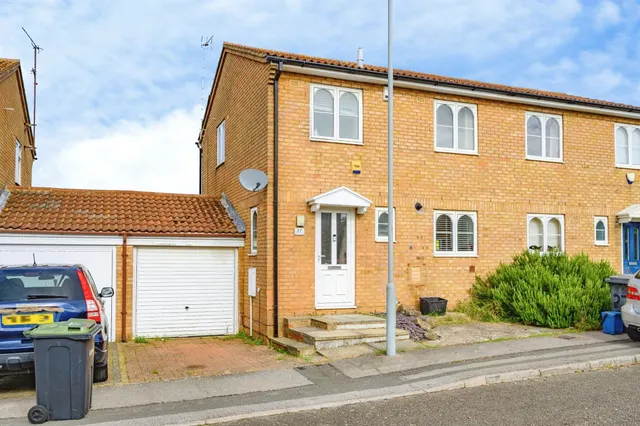 Falstone Green, Luton, LU2, photo 2