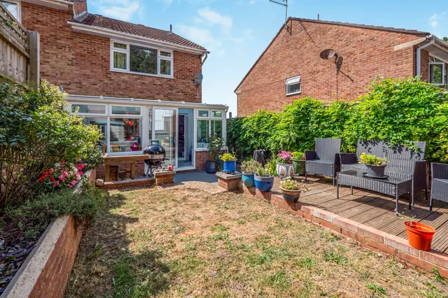 Springfield Road, Weymouth, DT3, photo 2