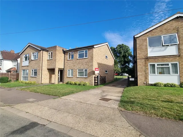 Photo 2 — Lancaster Avenue, Hitchin, Hertfordshire, SG5